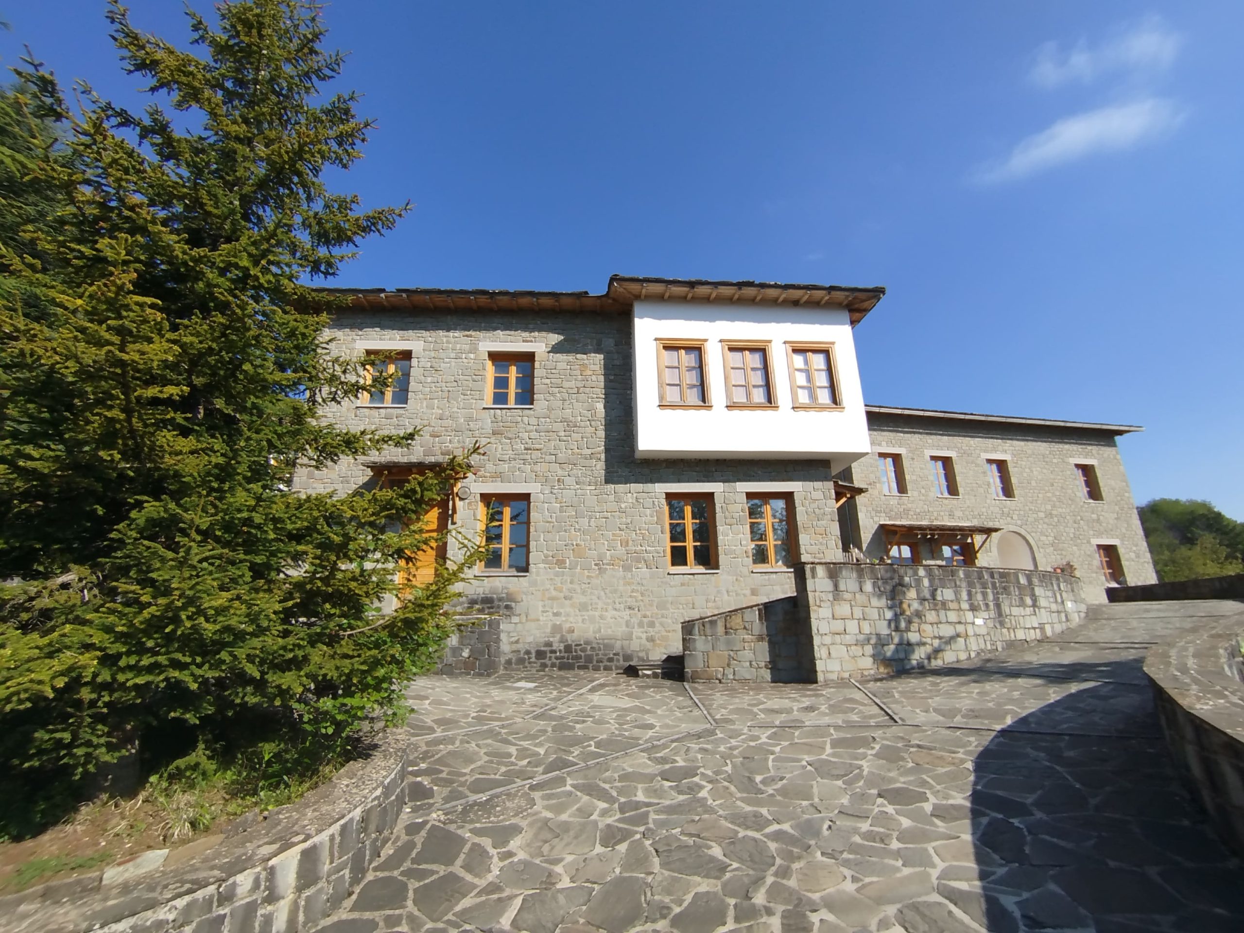 IMG_20260527_090518_MEKDE_Yannis_Kazoglou